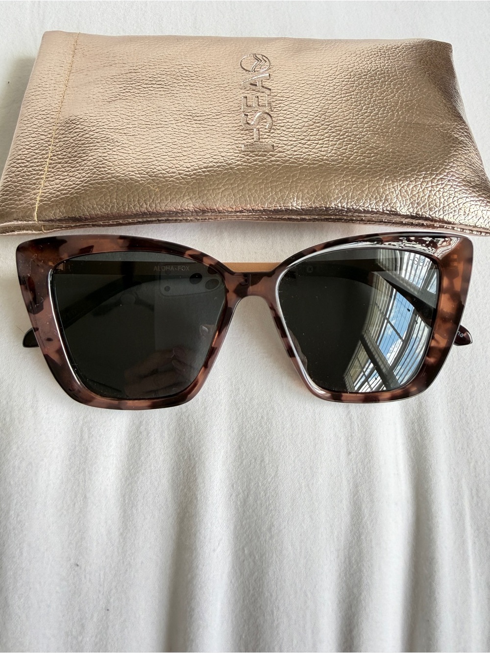 I-SEA Aloha Fox Sunglasses
